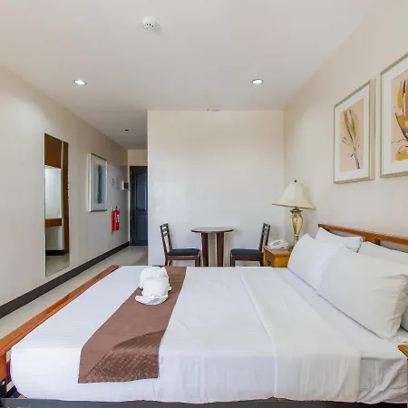 Main Hotel & Suites Cebu Exterior photo